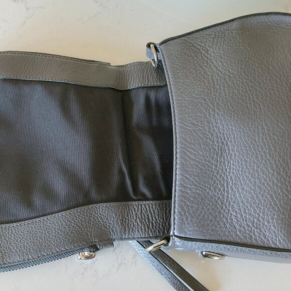 MARC JACOBS SMALL EMPIRE CITY CROSSBODY BAG - Picture 12 of 12